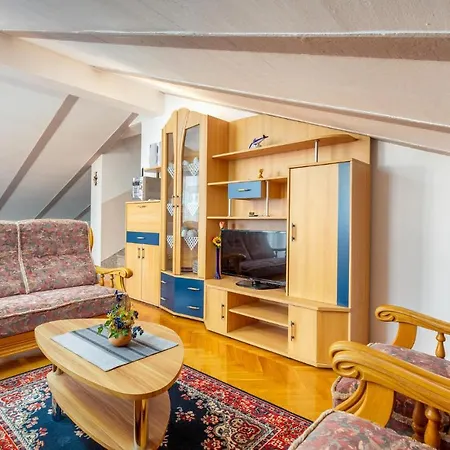 Stunning In With House Sea View *